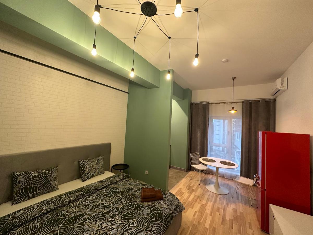 Industrial Touch - Designed Appartement Iasi Buitenkant foto