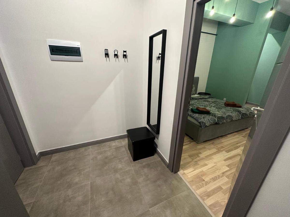 Industrial Touch - Designed Appartement Iasi Buitenkant foto